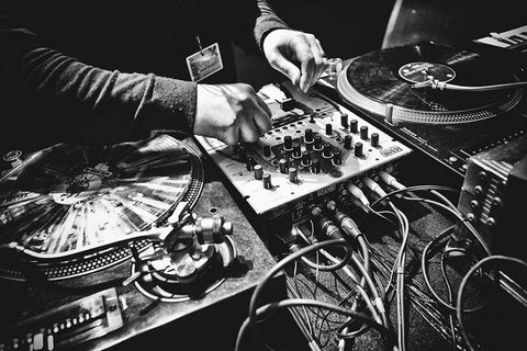 The Act of DJing: Influence on Hiphop by VOFO.